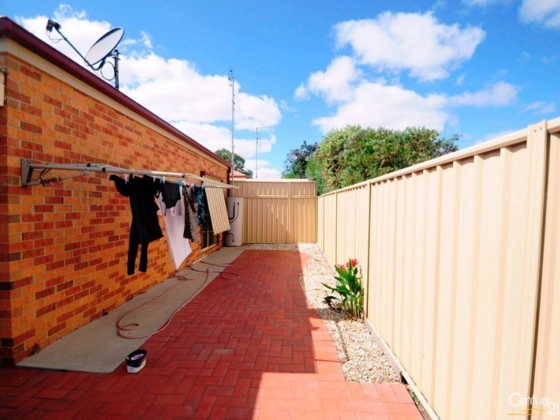 2/139  Stawell Street, Echuca VIC 3564