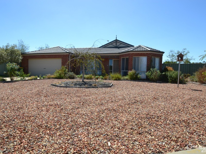 32 Woodland Circuit, Echuca VIC 3564