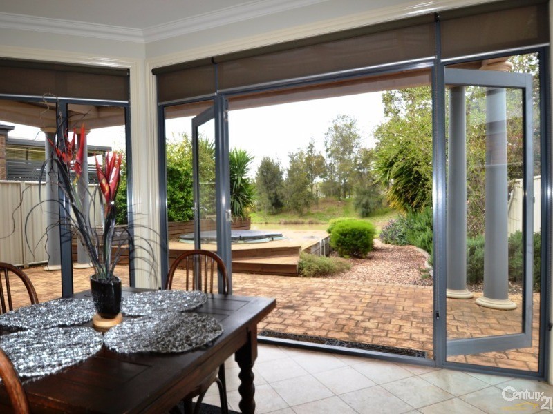 37 Kingfisher Drive West, Moama NSW 2731