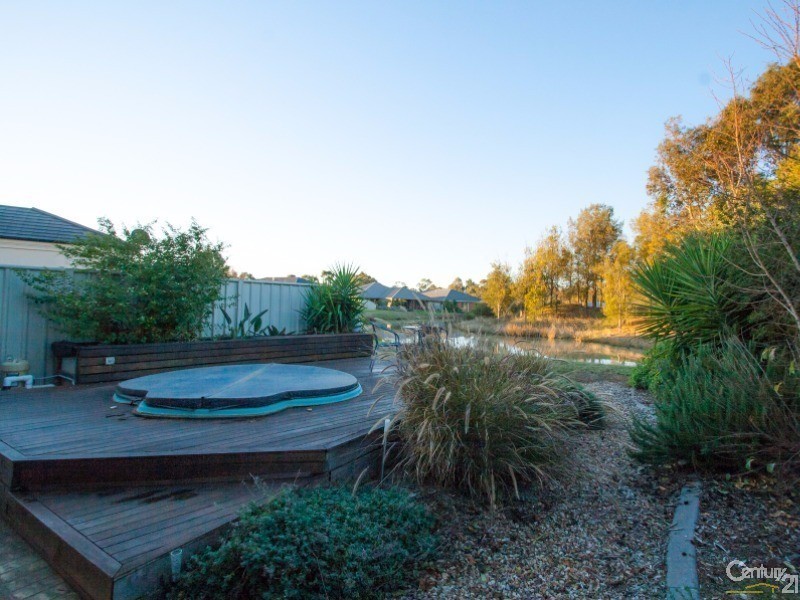 37 Kingfisher Drive West, Moama NSW 2731