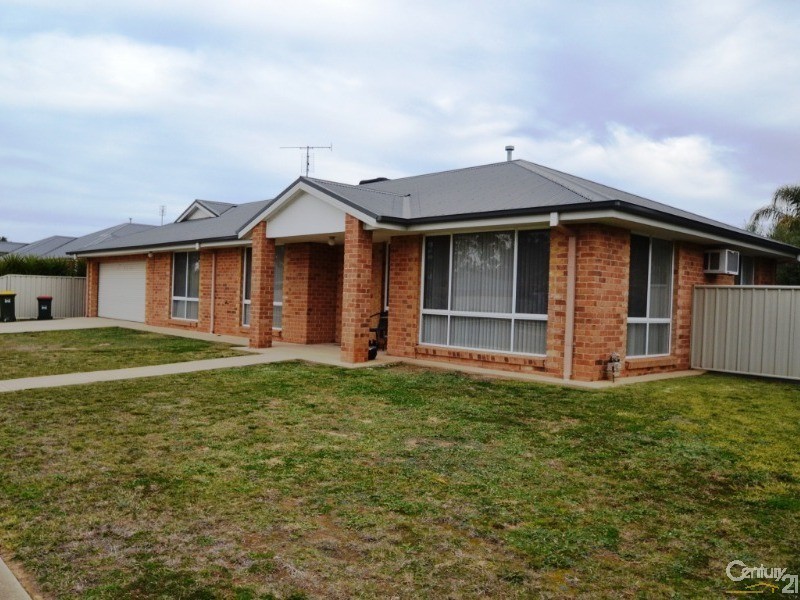 32 Glencoe Boulevard, Moama NSW 2731