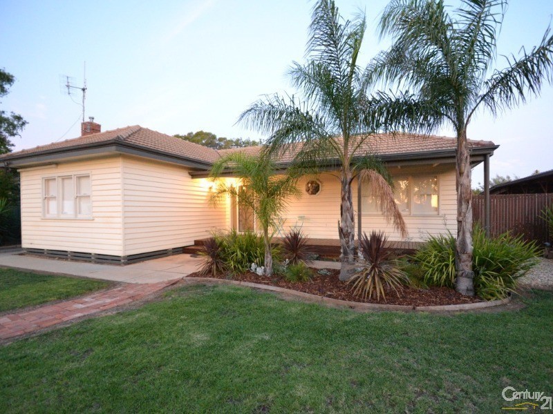 72 Sturt Street, Echuca VIC 3564