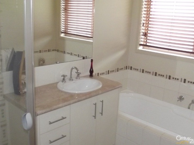 41  Declan Way, Echuca VIC 3564