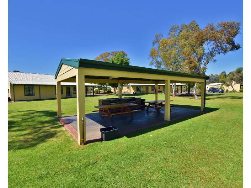 Unit 32 / 162 Perricoota Road, Moama NSW 2731