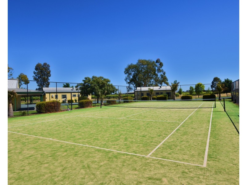 Unit 32 / 162 Perricoota Road, Moama NSW 2731