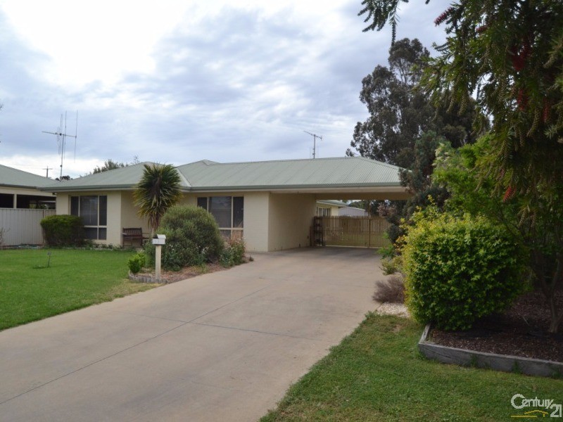 3 Alfred Avenue, Echuca VIC 3564