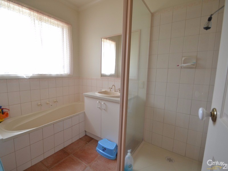 3 Alfred Avenue, Echuca VIC 3564