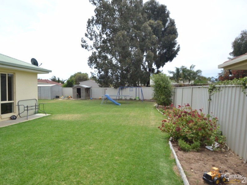 3 Alfred Avenue, Echuca VIC 3564