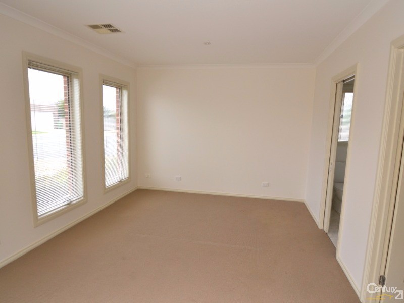 13 McLachlan Road, Echuca VIC 3564