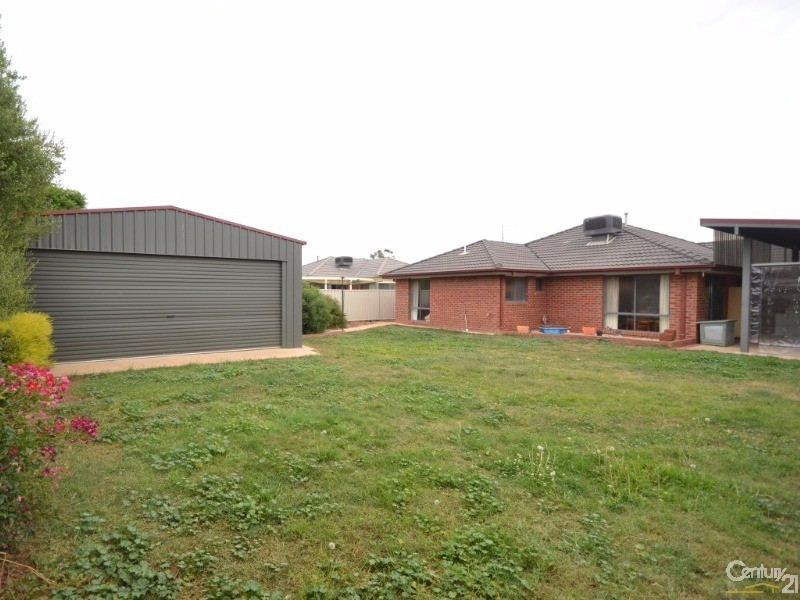 5 Aberdeen Way, Moama NSW 2731