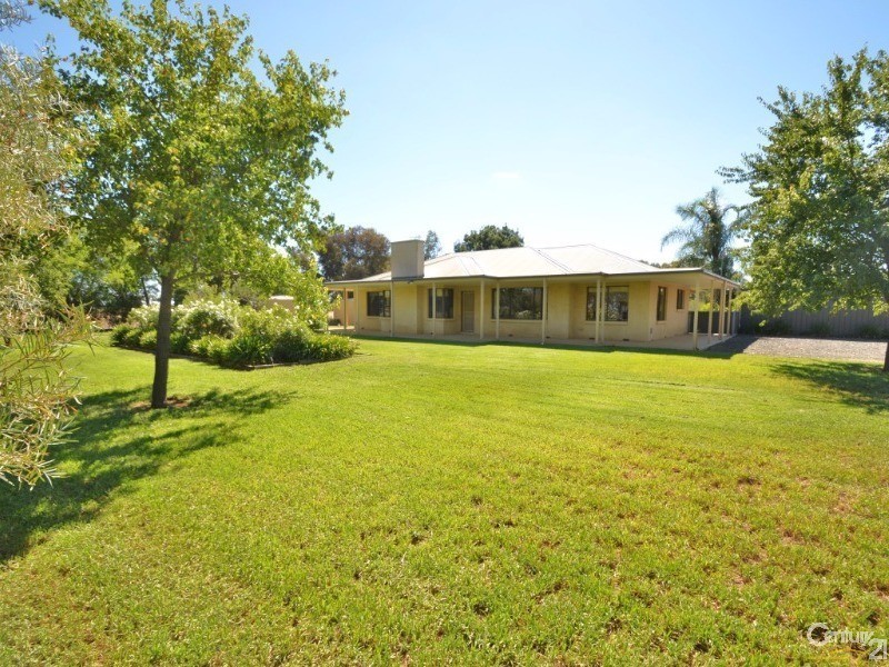7668 Northern Highway, Echuca VIC 3564