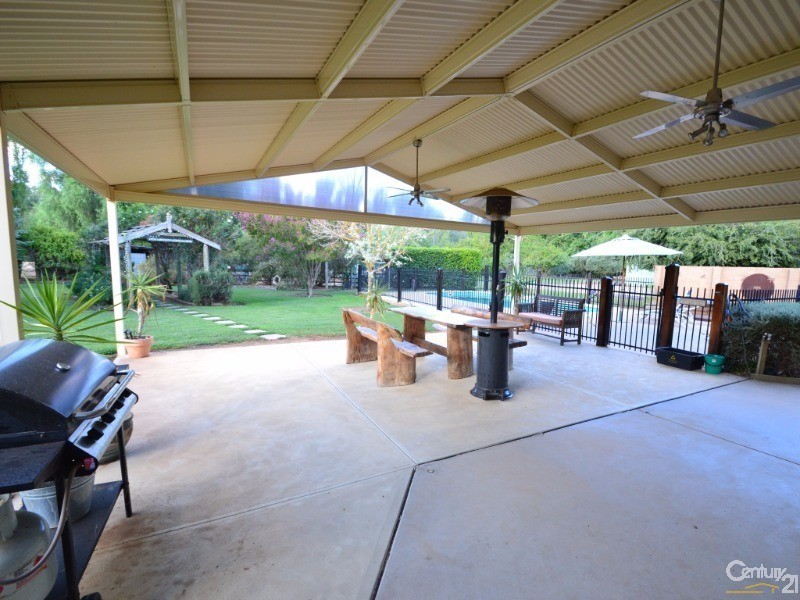 48 Moama Street, Mathoura NSW 2710