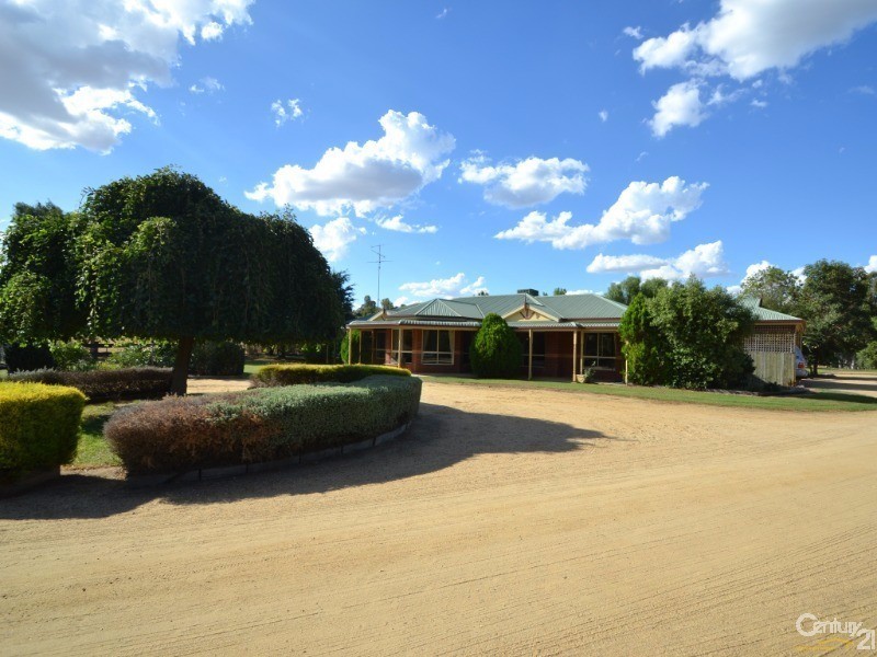 48 Moama Street, Mathoura NSW 2710