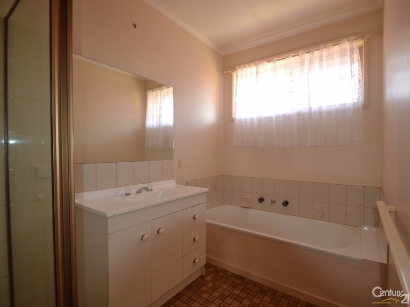 1/319 High Street, Echuca VIC 3564