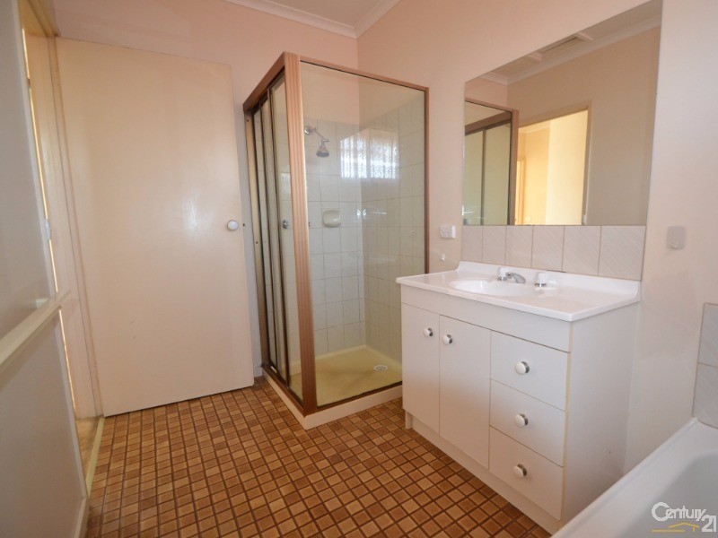 1/319 High Street, Echuca VIC 3564