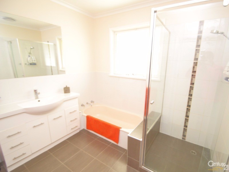 18 Popplewell Street, Moama NSW 2731