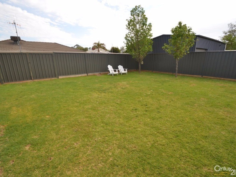 18 Popplewell Street, Moama NSW 2731