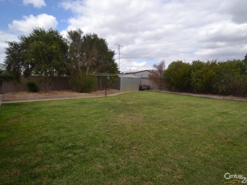 75 McSwain Rd, Echuca VIC 3564