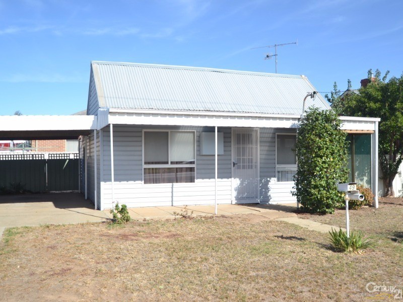 49 Regent Street, Moama NSW 2731