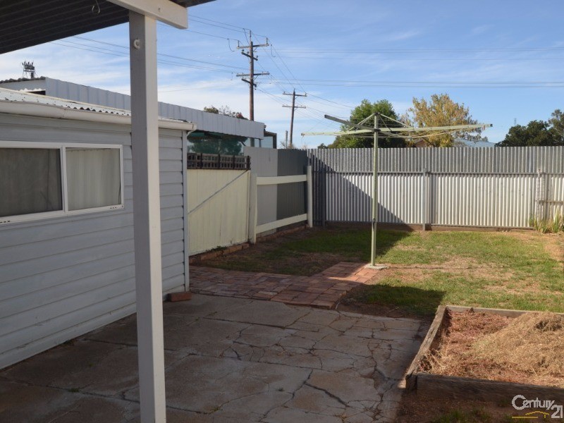 49 Regent Street, Moama NSW 2731
