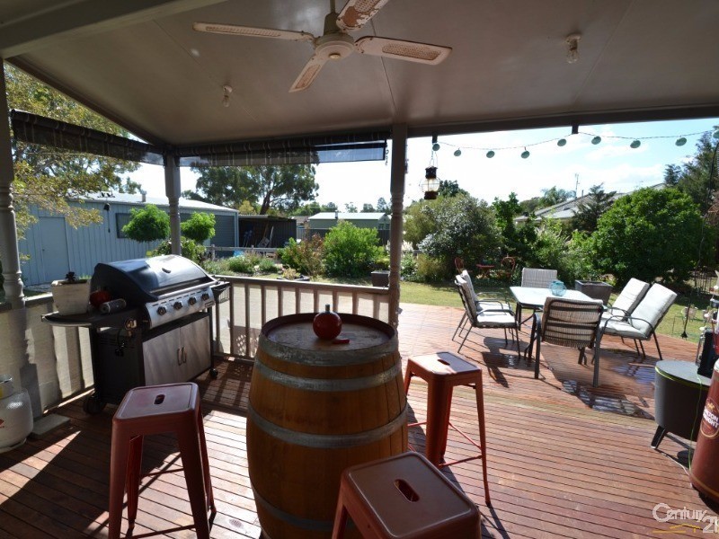 53 Mathoura St, Mathoura NSW 2710