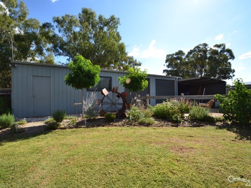 53 Mathoura St, Mathoura NSW 2710