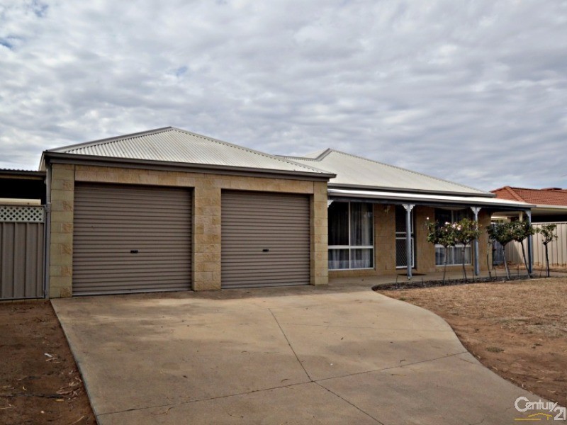 208 High Street, Echuca VIC 3564