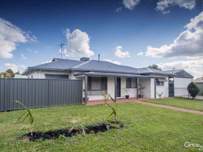 6 Martin Street, Moama NSW 2731