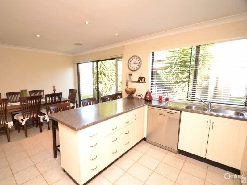 5 Kingfisher Drive West, Moama NSW 2731