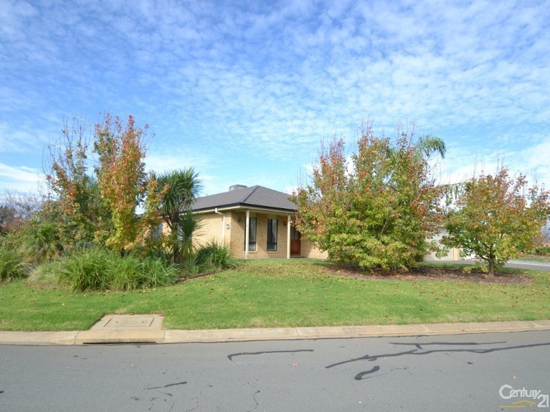 5 Kingfisher Drive West, Moama NSW 2731