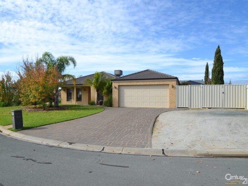 5 Kingfisher Drive West, Moama NSW 2731