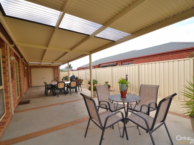 21 Roberts Court, Echuca VIC 3564