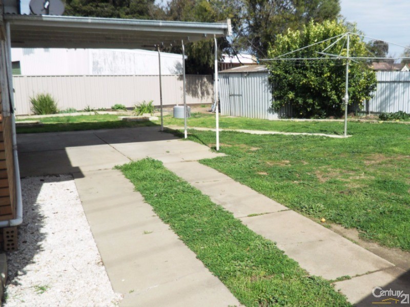 43 Crossen Street, Echuca VIC 3564