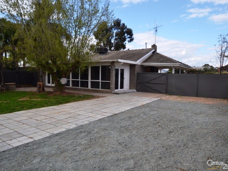37 Hovell Street, Echuca VIC 3564