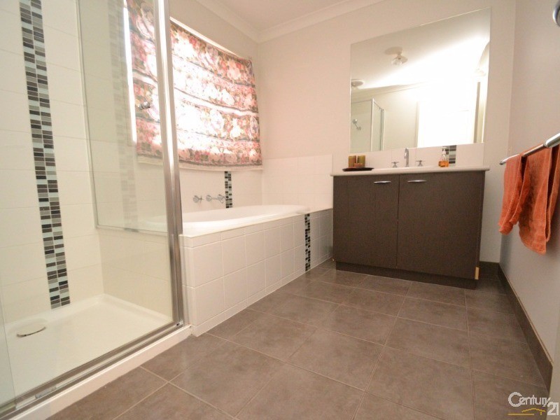 23 Moama Street, Echuca VIC 3564