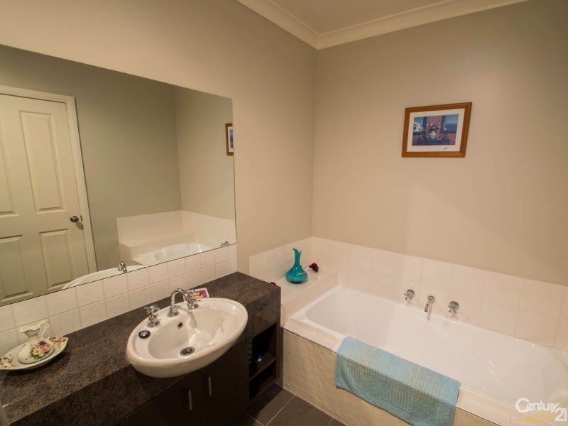 49 Mitchell Street, Echuca VIC 3564