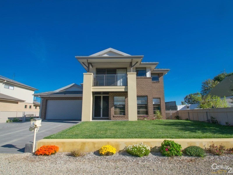 69 Pakenham Street, Echuca VIC 3564