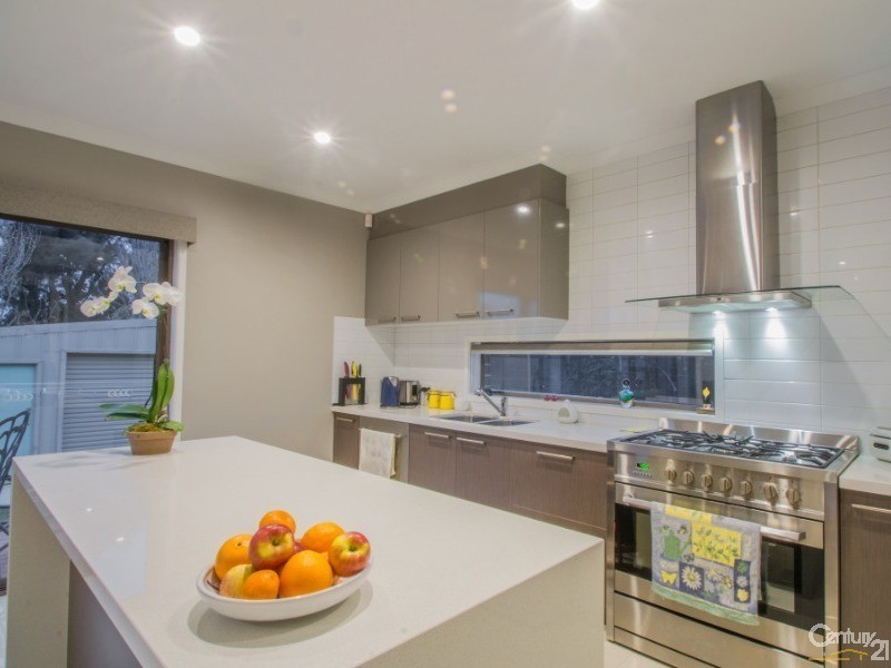 69 Pakenham Street, Echuca VIC 3564