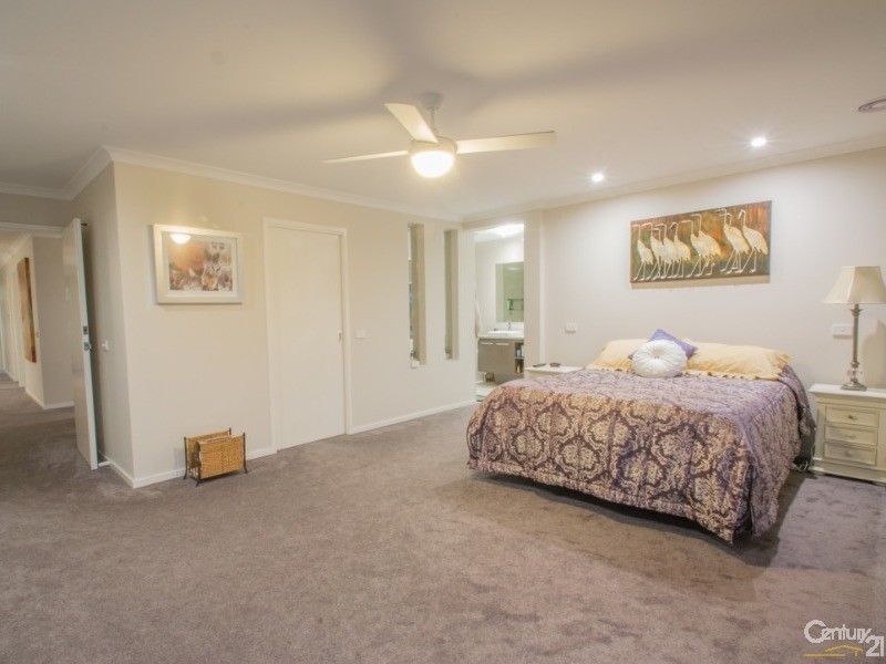 69 Pakenham Street, Echuca VIC 3564