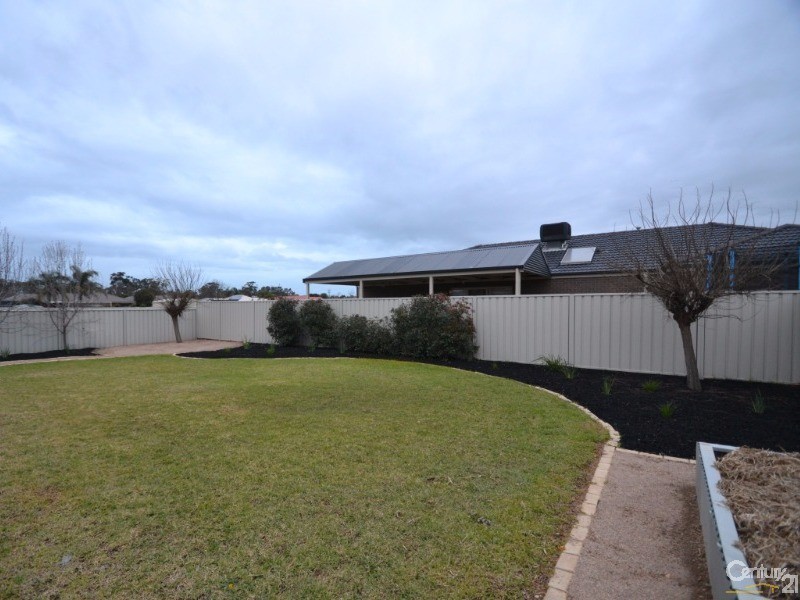 6 Skye Ave, Moama NSW 2731