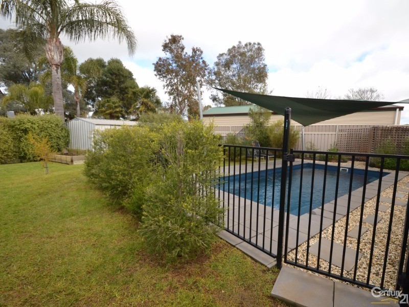 57 Murrumbidgee Drive, Echuca VIC 3564