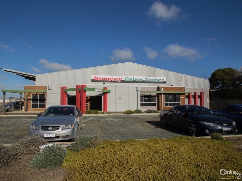 45 Ogilvie Avenue, Echuca VIC 3564