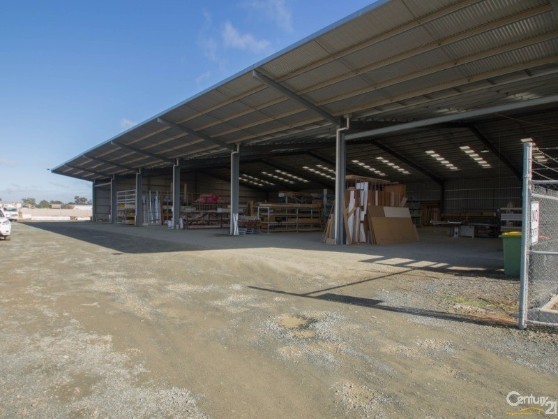 45 Ogilvie Avenue, Echuca VIC 3564