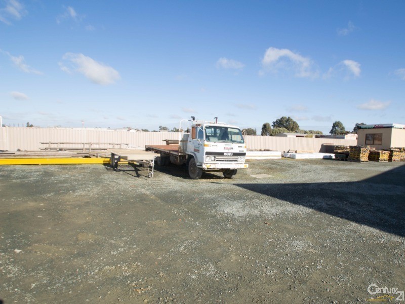 45 Ogilvie Avenue, Echuca VIC 3564