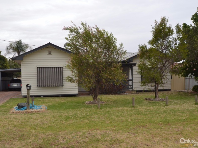 6 Council Street, Moama NSW 2731