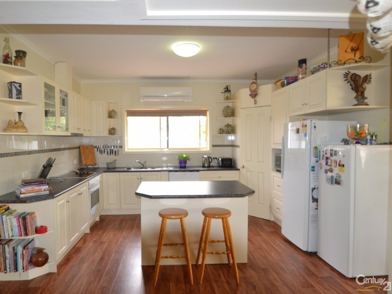 6 Council Street, Moama NSW 2731