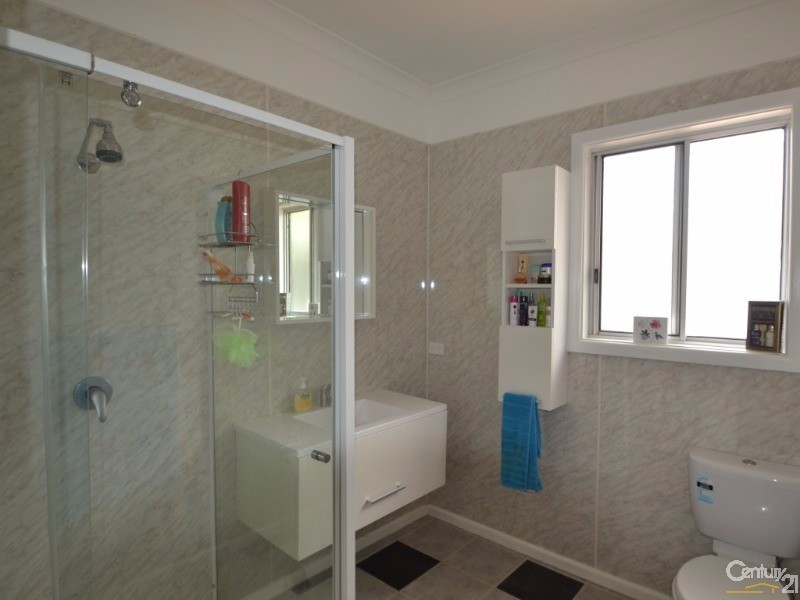 6 Council Street, Moama NSW 2731