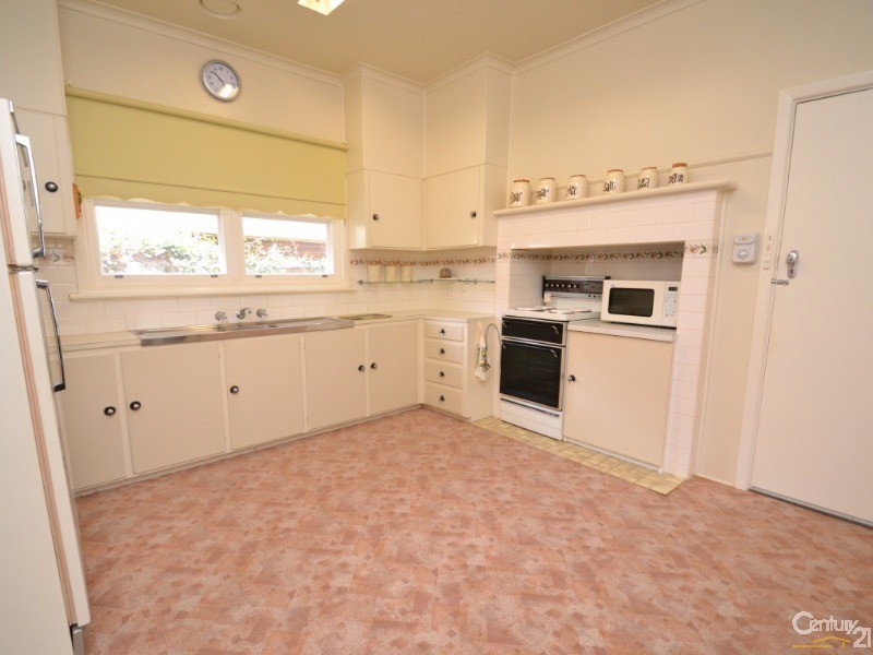 10 Yarra Street, Echuca VIC 3564