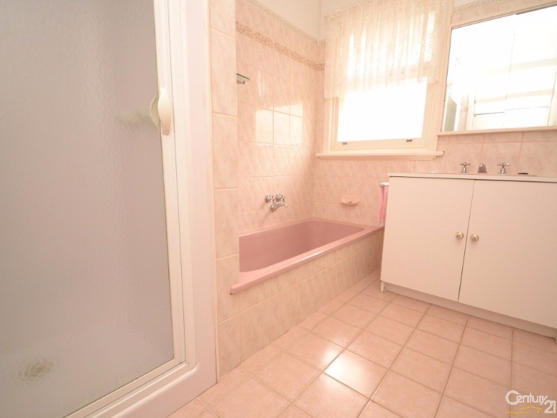 10 Yarra Street, Echuca VIC 3564