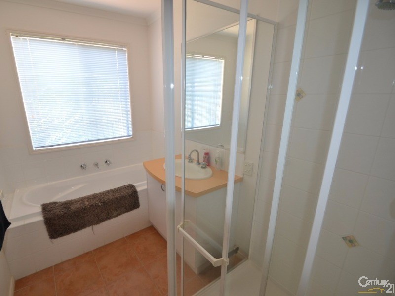 32 Woodlands Circuit, Echuca VIC 3564